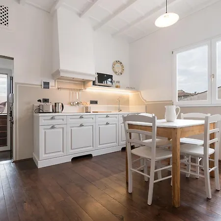 Apartment Charming Attic Niche
